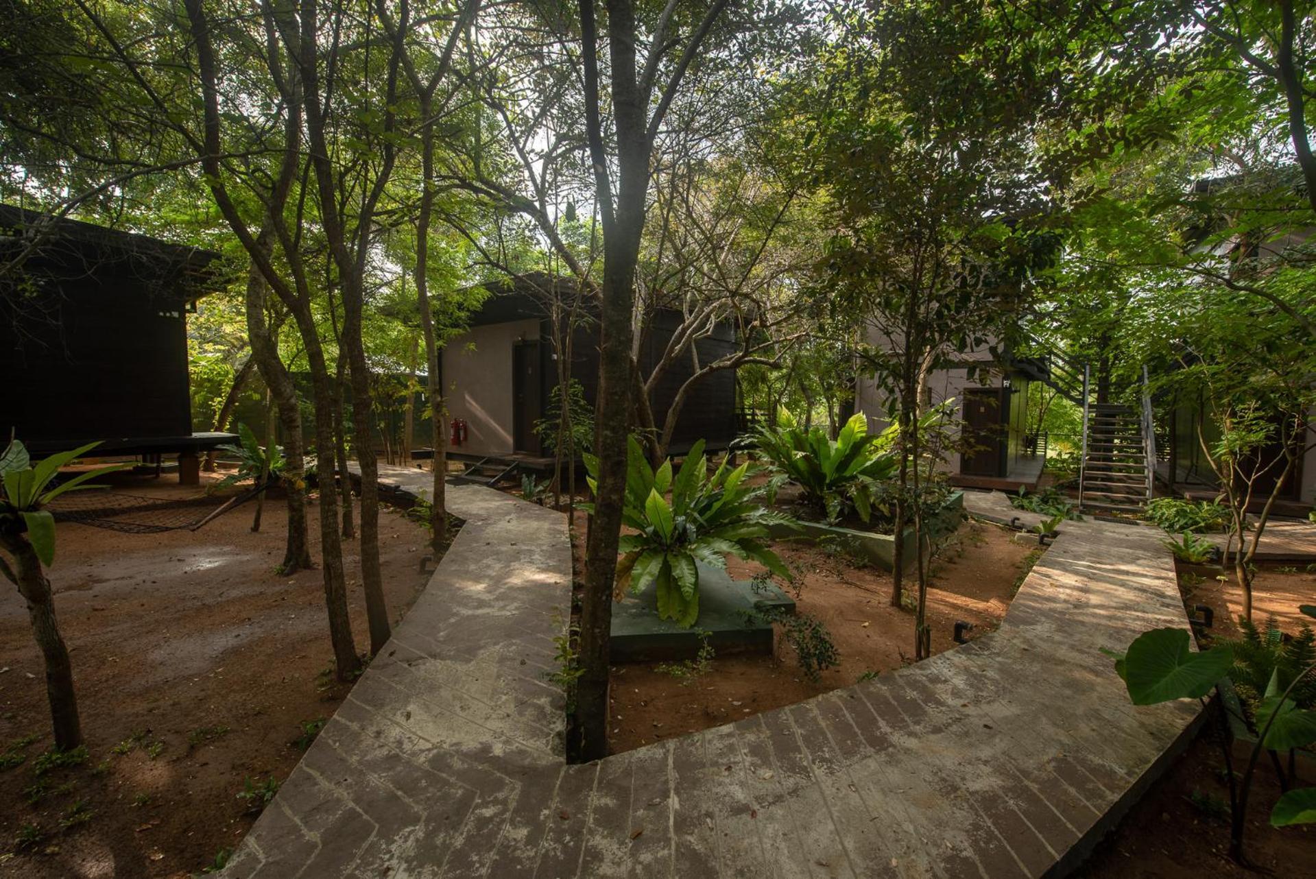 Atha Resort Сигирия Экстерьер фото