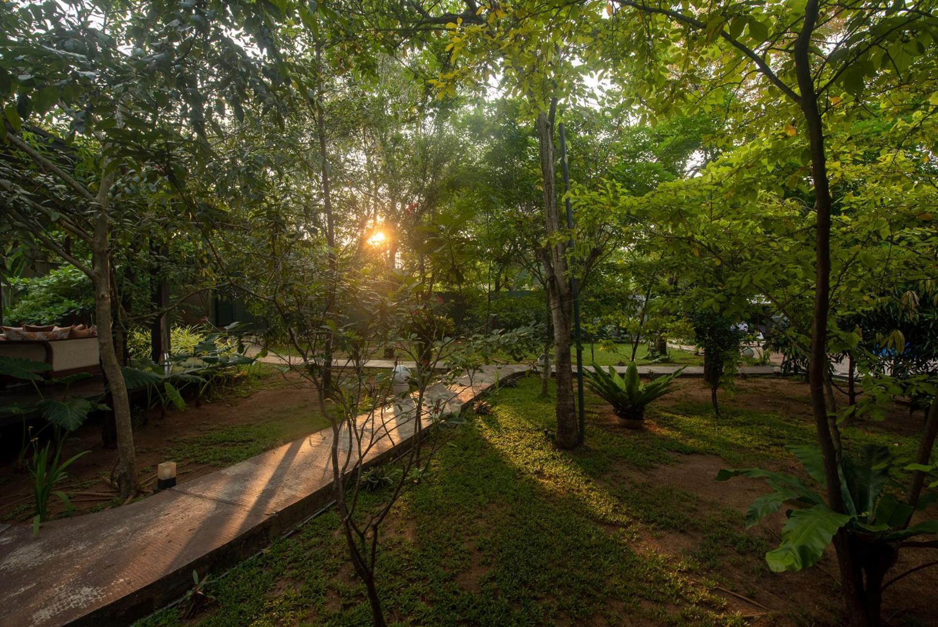 Atha Resort Сигирия Экстерьер фото